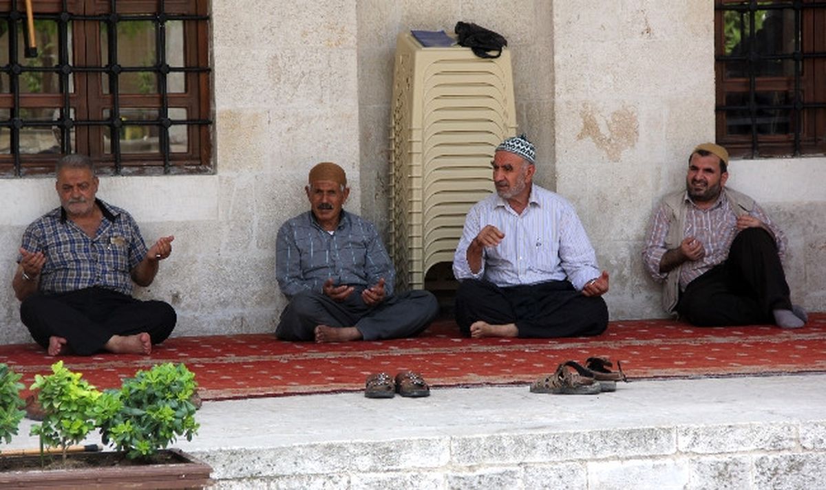 Habib-İ Neccar Camii\'ne Ziyaretçi Akını