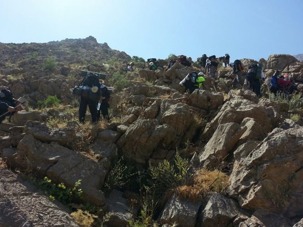 Hakkari\'de Sümbül Dağı\'na Zirve Tırmanışı