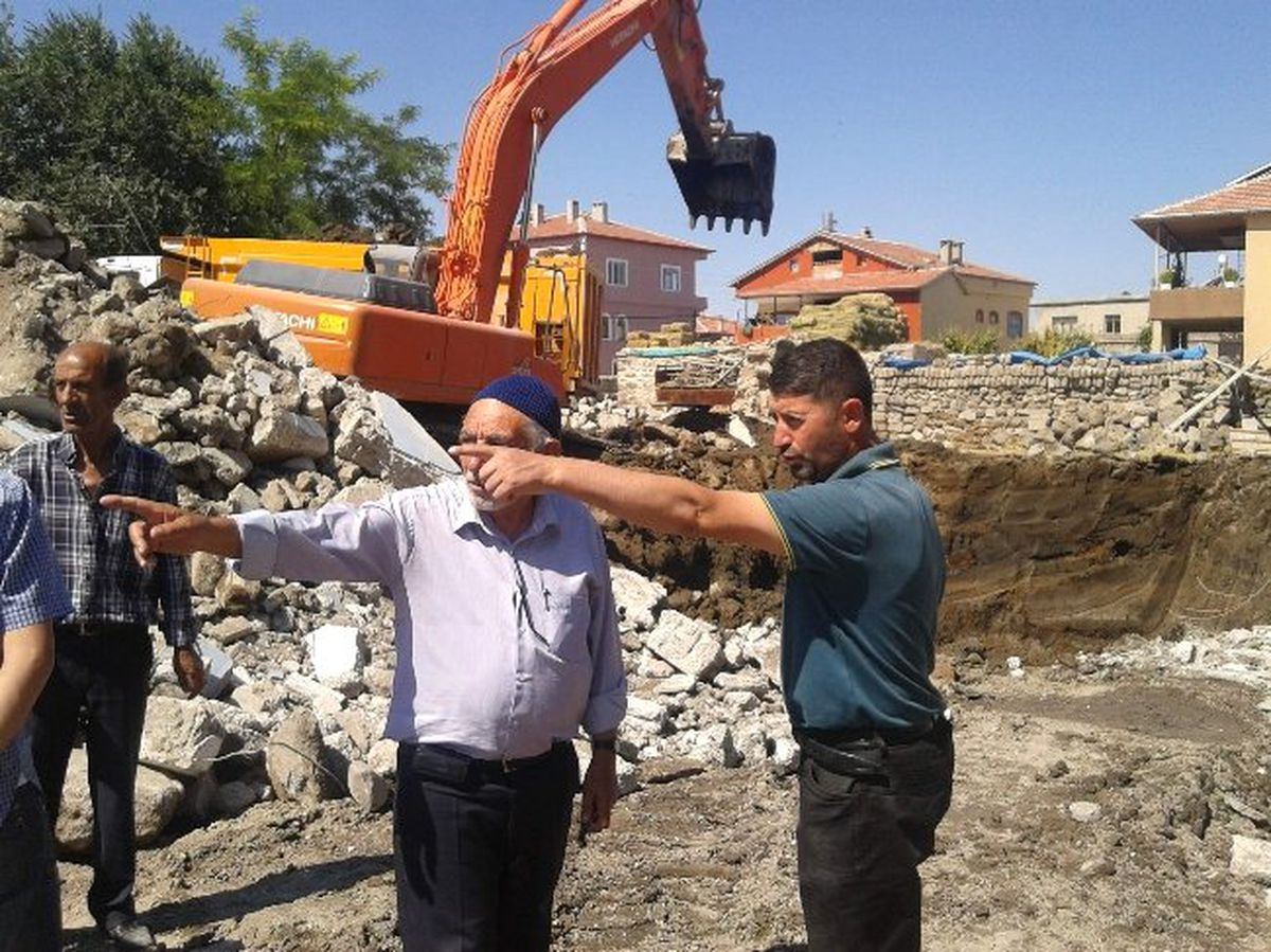 Hayırsever Mustafa Turan\'dan Sindelhöyük\'e Cami