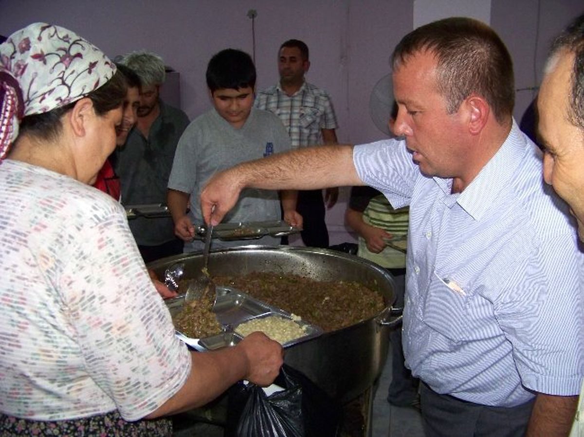 İftar Sofrası Günde 2 Bin 500 Kişiye Hizmet Verecek