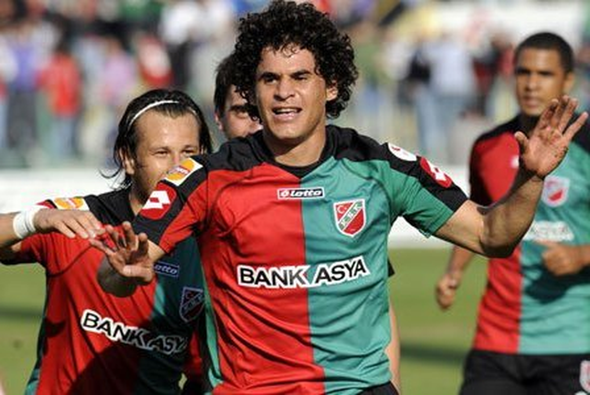 Karşıyaka\'da Tiago Harekatı