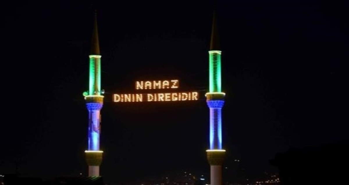 Mahyalar Asıldı