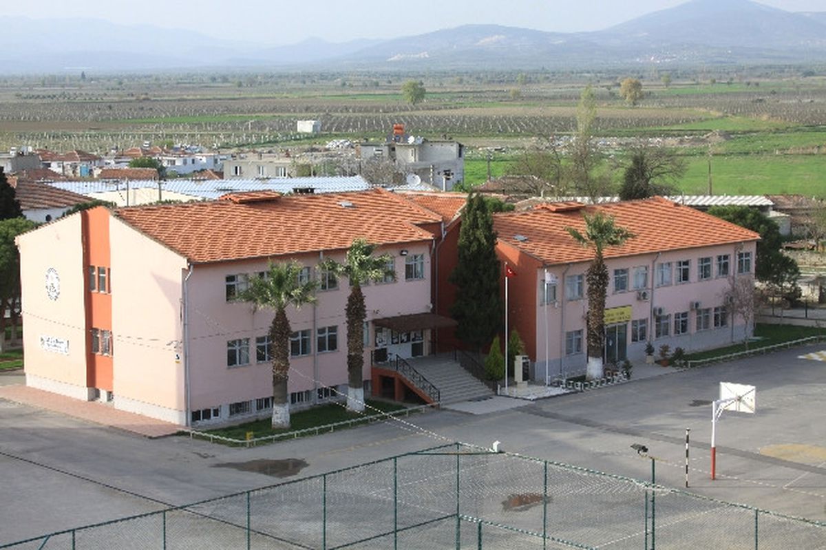 Manisa\'da Metem\'e Beyaz Bayrak