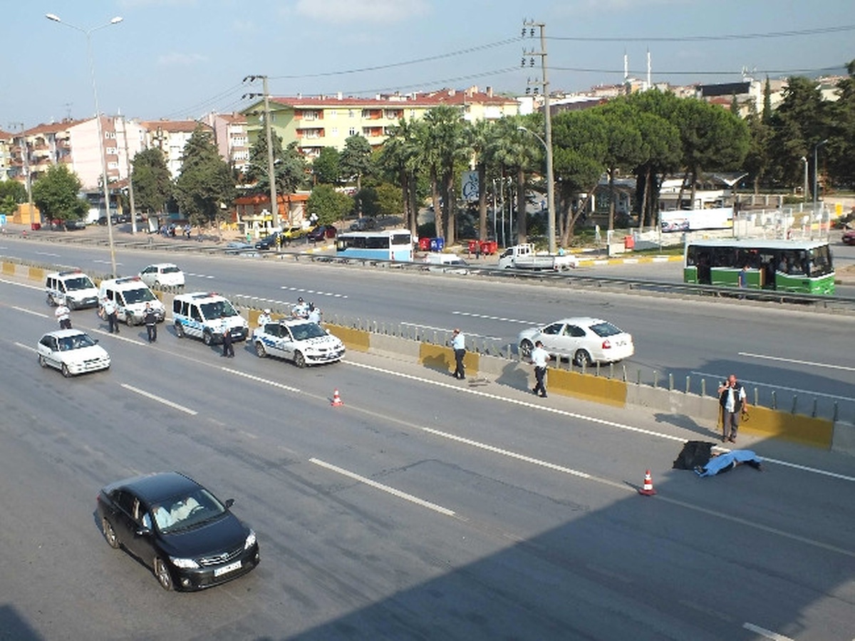 Polis Arabasının Çarptığı Kişi Hayatını Kaybetti