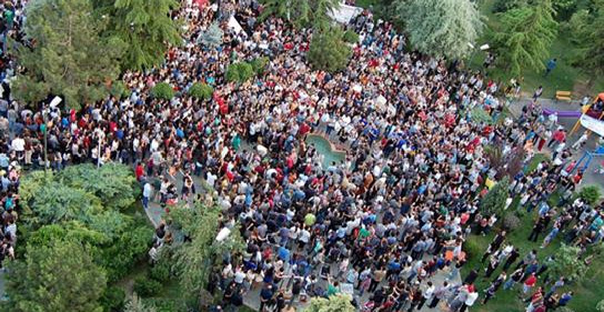Polis Gezi Parkı\'na Girişi Yeniden Durdurdu