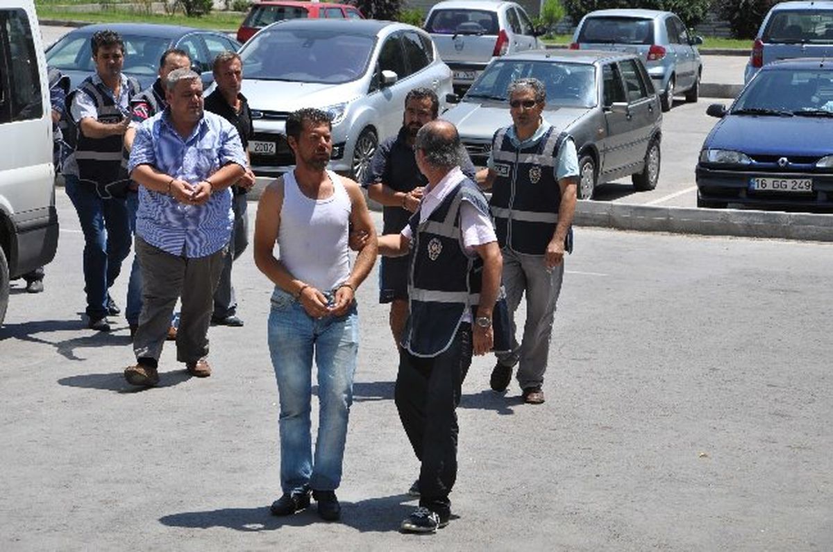 Polisten 8 İlde Eş Zamanlı "Hububat" Operasyonu