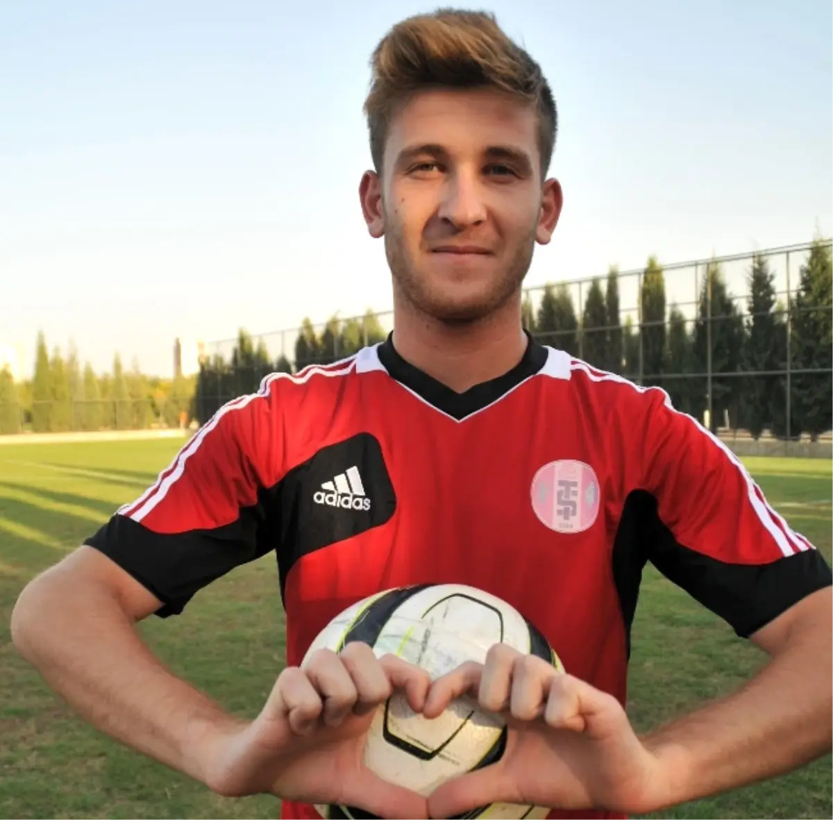 Şahin Karaca Menemenspor'a Kiralandı