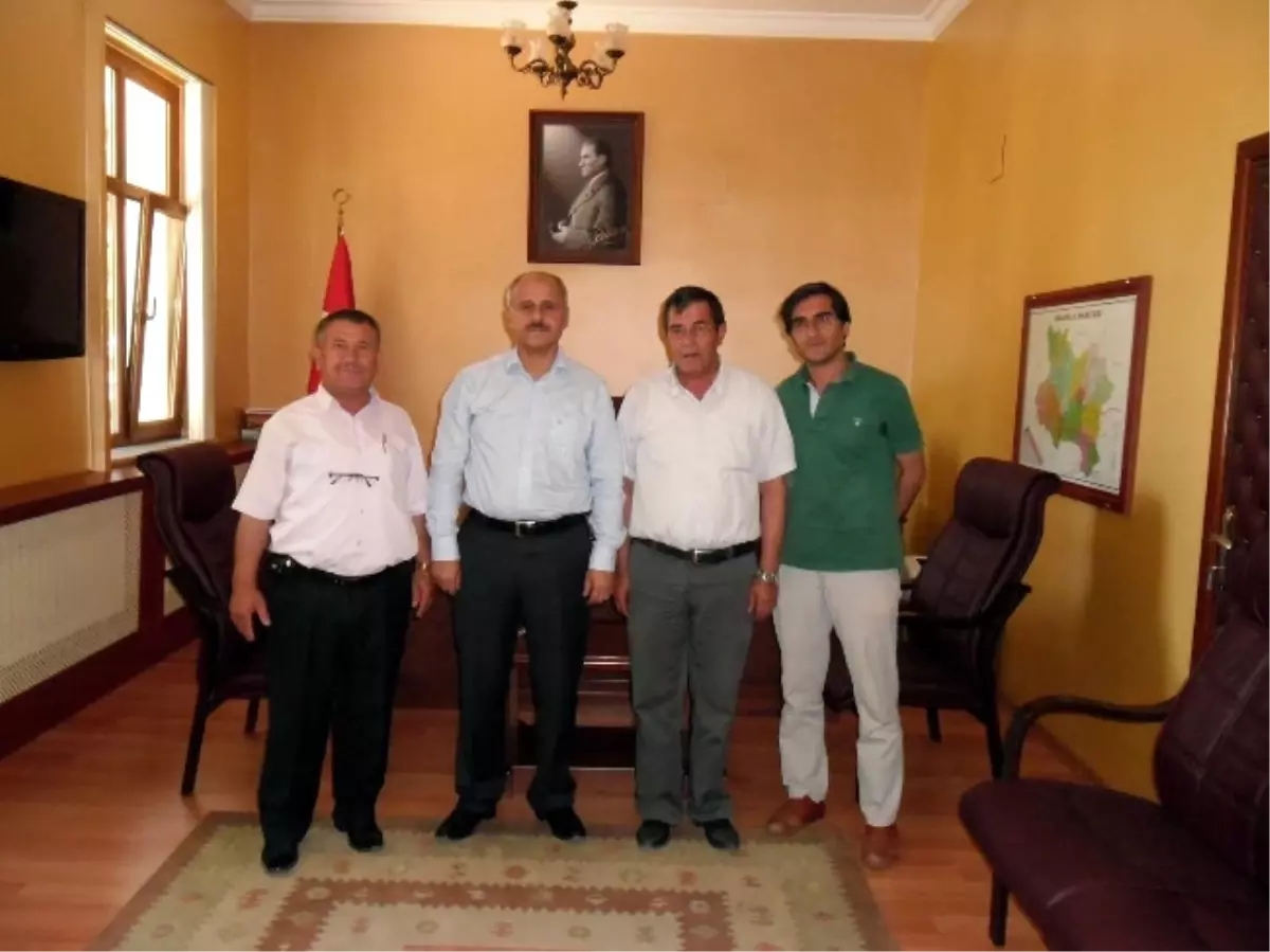 Sefa Mağazaları Yöneticileri Kaymakam Peynircioğlu ile Bir Araya Geldi