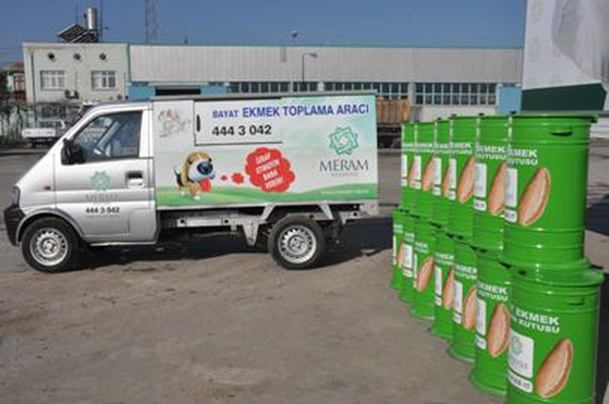 Selçuk\'ta Ekmekler Çöpe Gitmeyecek