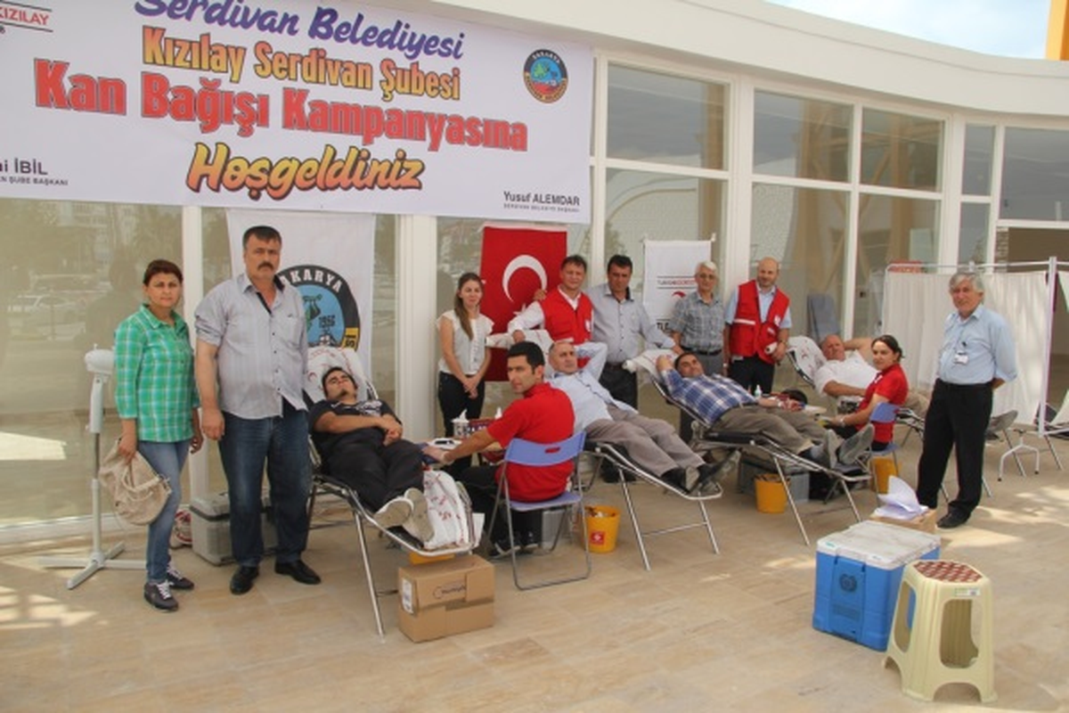 Serdivan Belediyesi\'nde 58 Ünite Kan Topladı