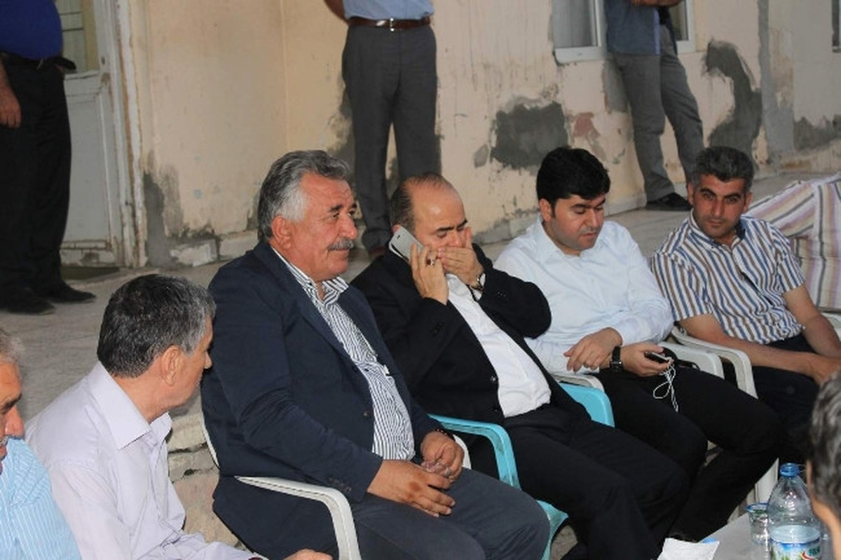 Siirt Valisi\'nden Ahmet Türk\'e Başsbağlığı Telefonu