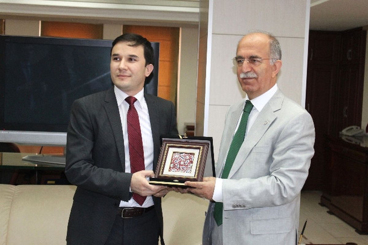 Tacikistan Başkonsolosundan Vali Harput\'a Ziyaret