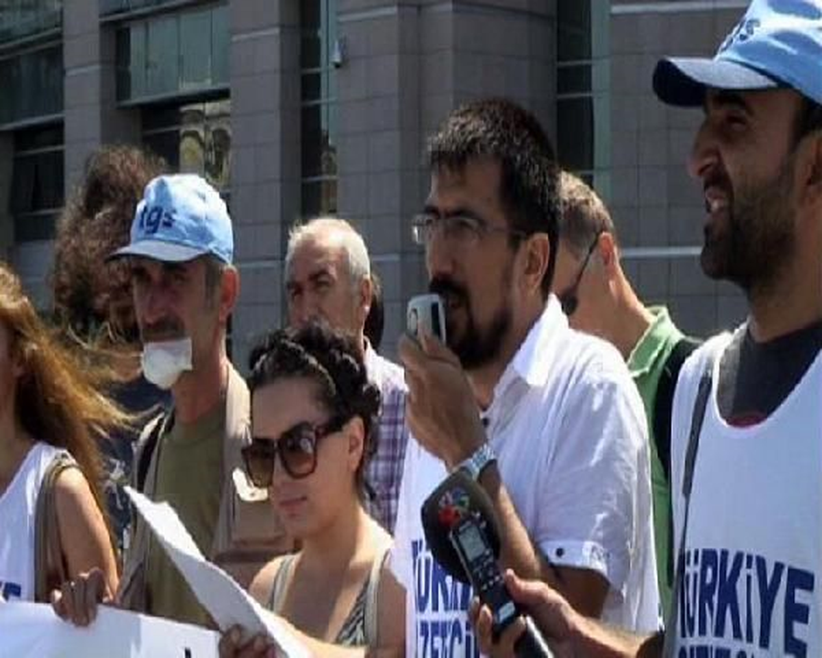 Tgs Üyeleri Çağlayan Adliyesi Önünde Eylem Yaptı