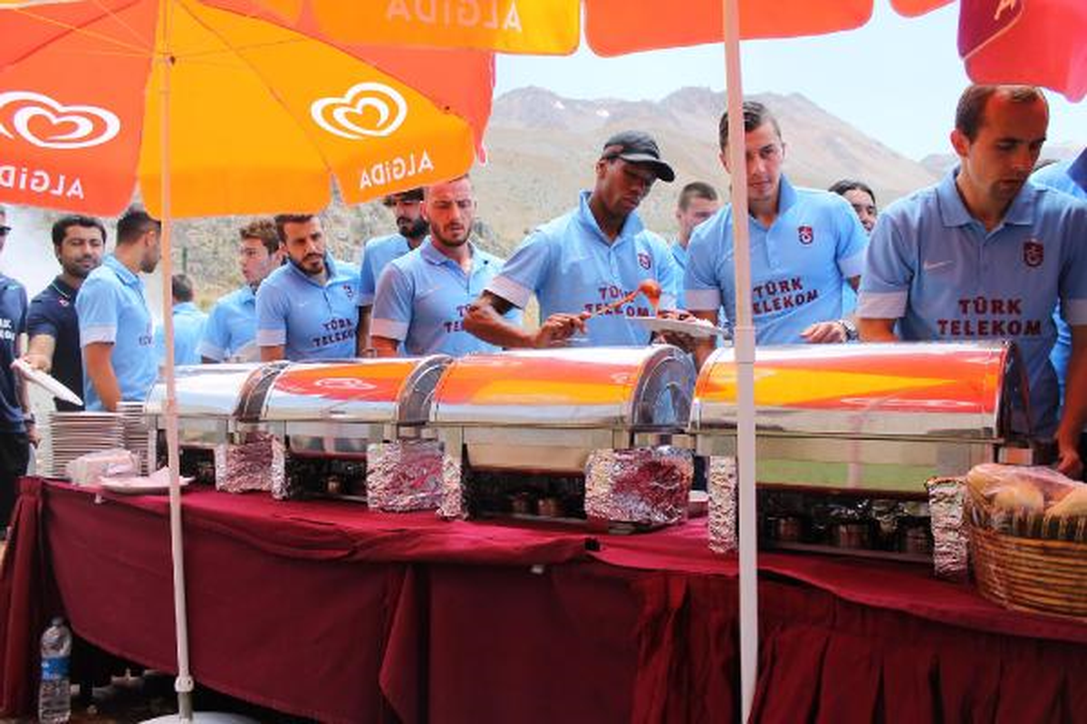 Trabzonspor Barbekü Partisinde Stres Attı