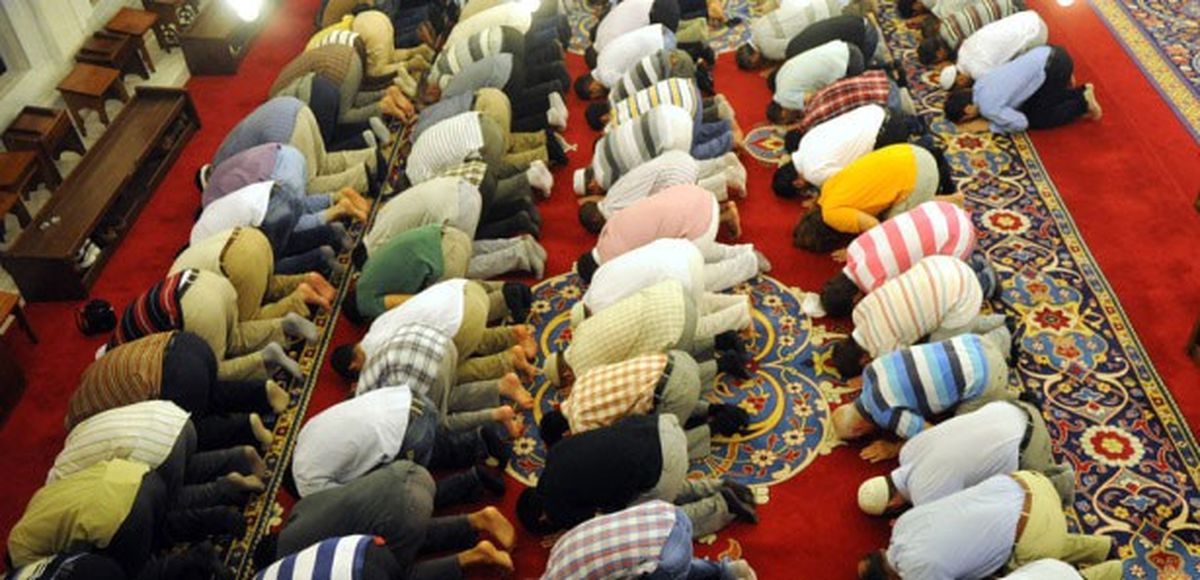 Uşak\'ta İlk Teravih Namazı Kılındı
