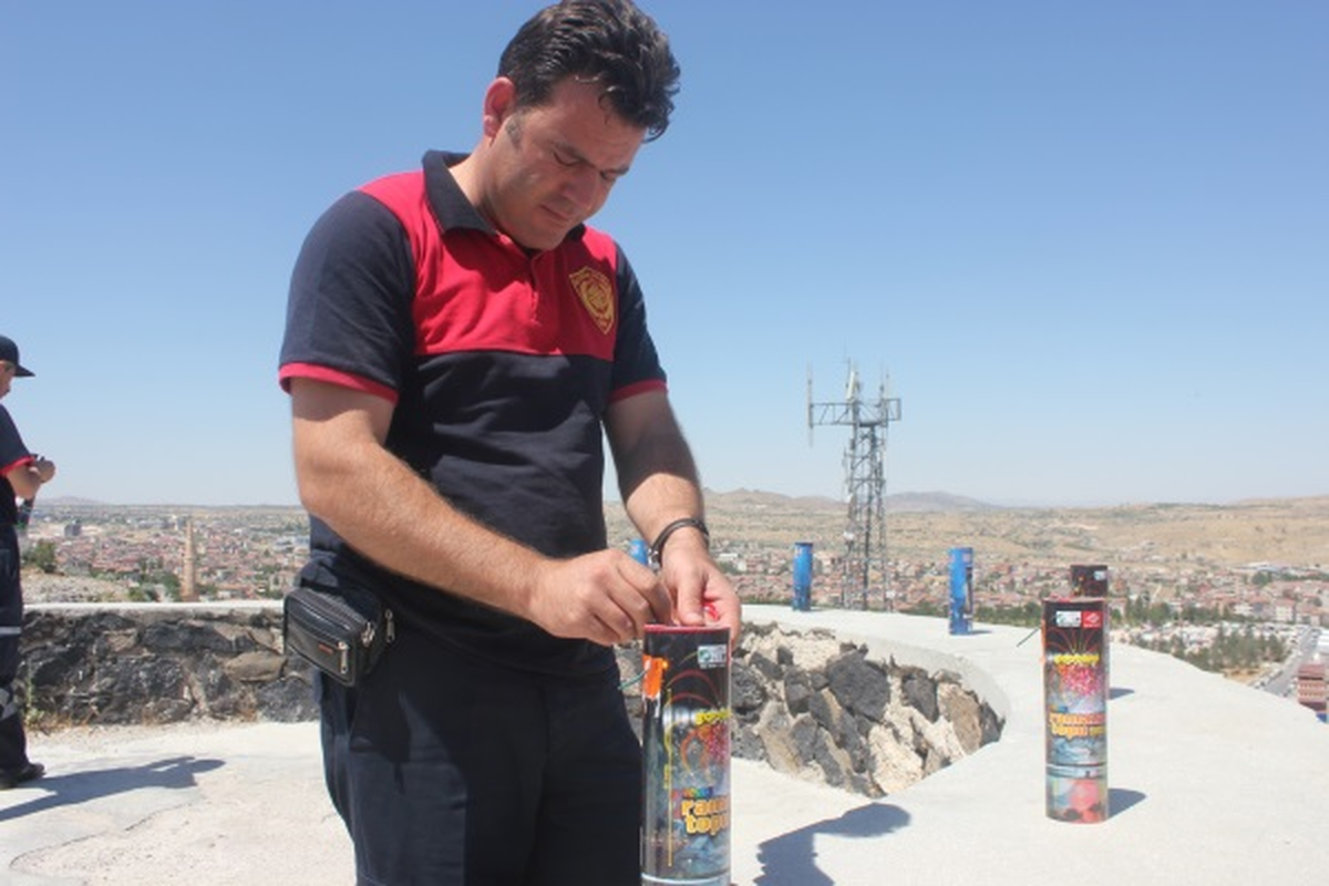 Ramazan, 11 Pare Top Atışı ile Karşılandı