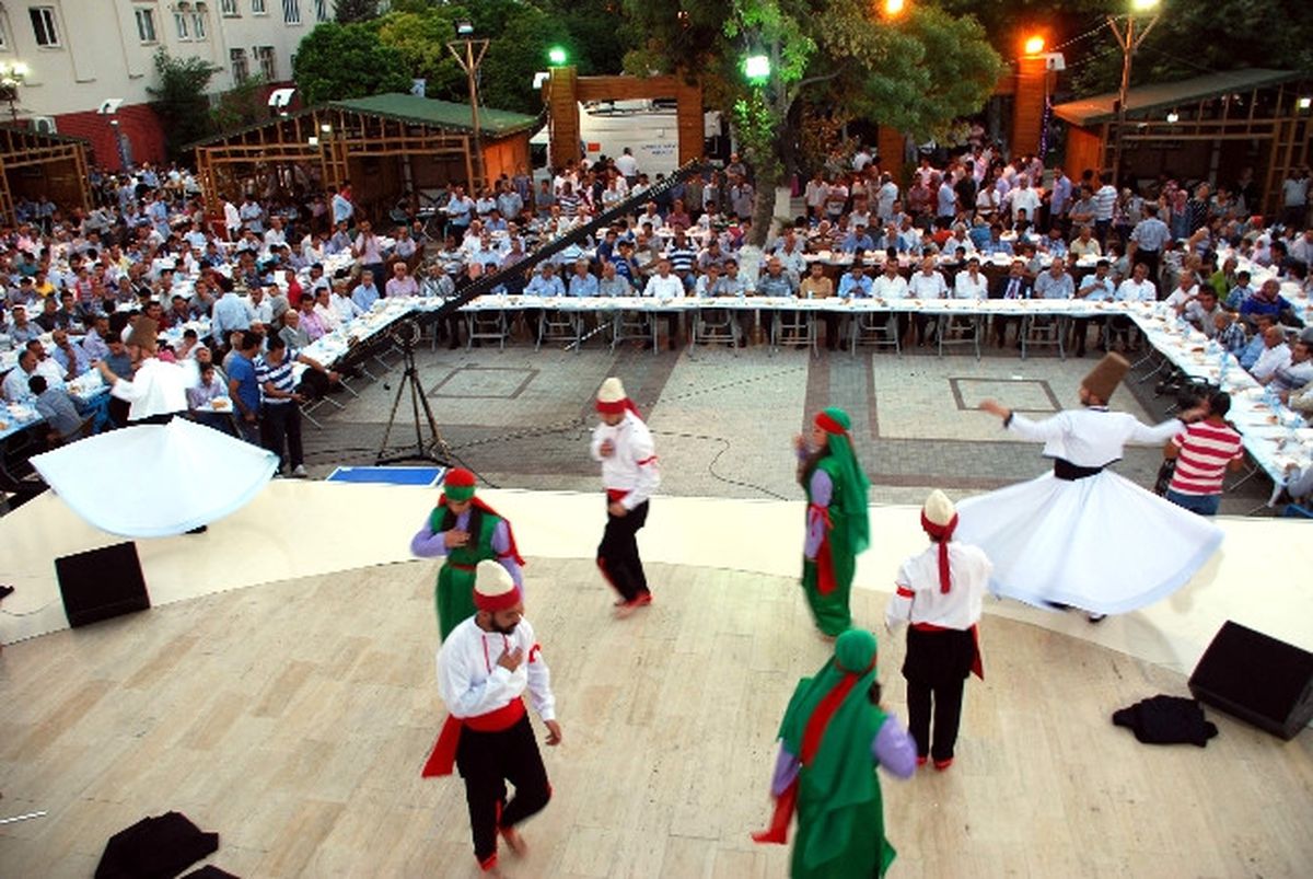 Adıyaman\'da \'Kardeşlik\' İftarı