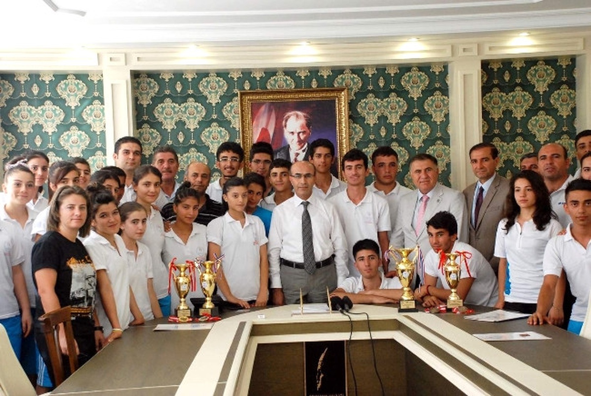 Adıyamanlı Sporcular Mardin\'den Madalyayla Döndü