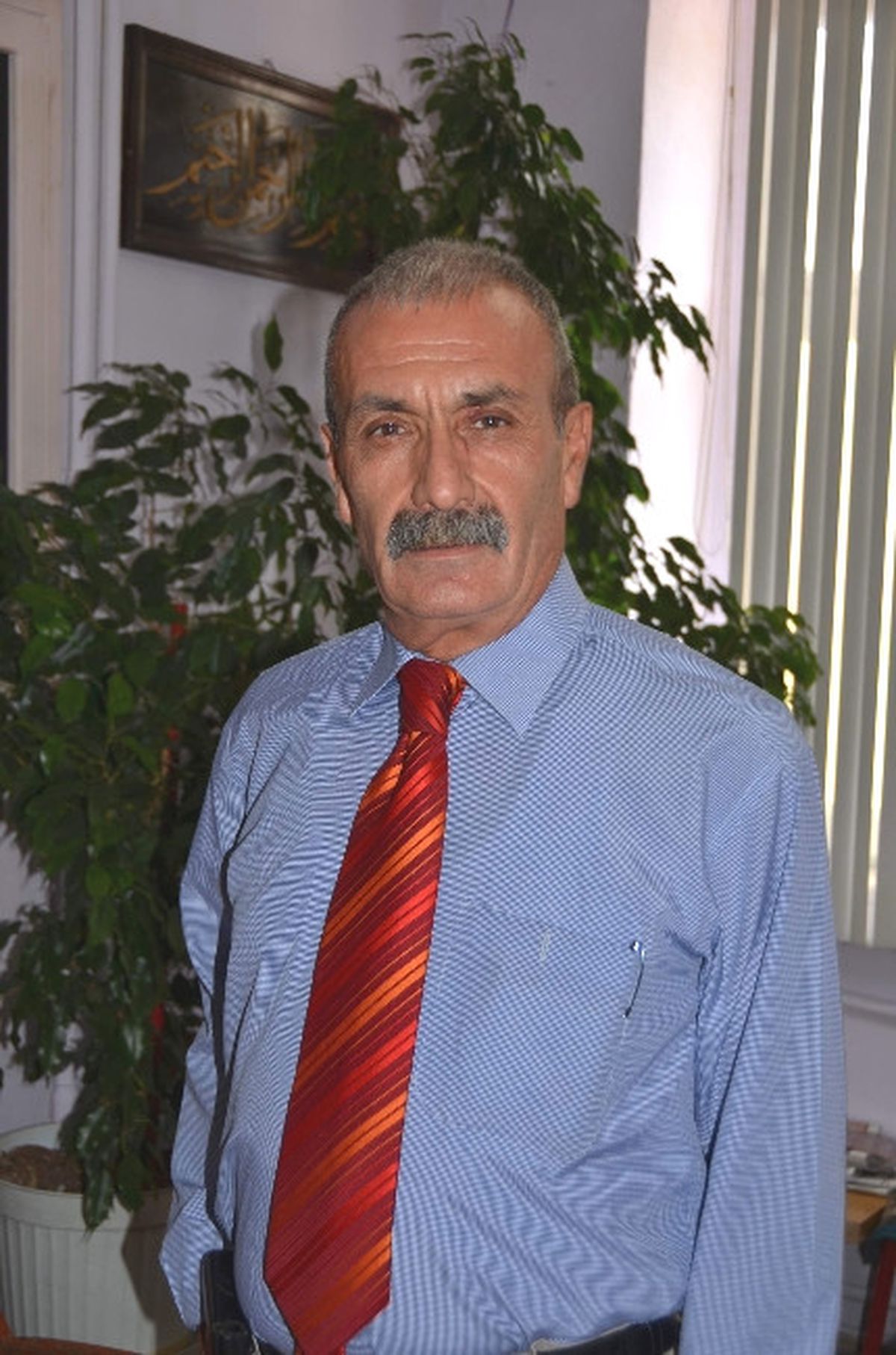 Afyonkarahisar\'da İşsizler Hayırseverlerin Yardımlarını Bekliyor