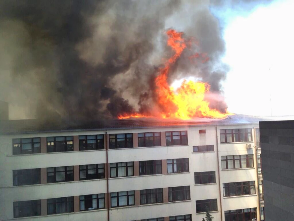 Ankara\'da Korkutan Yangın!