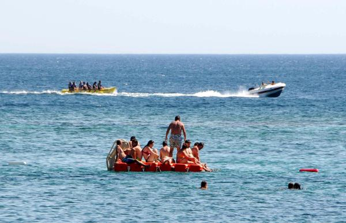 Ayazma\'da Deniz Bir Başka Güzel
