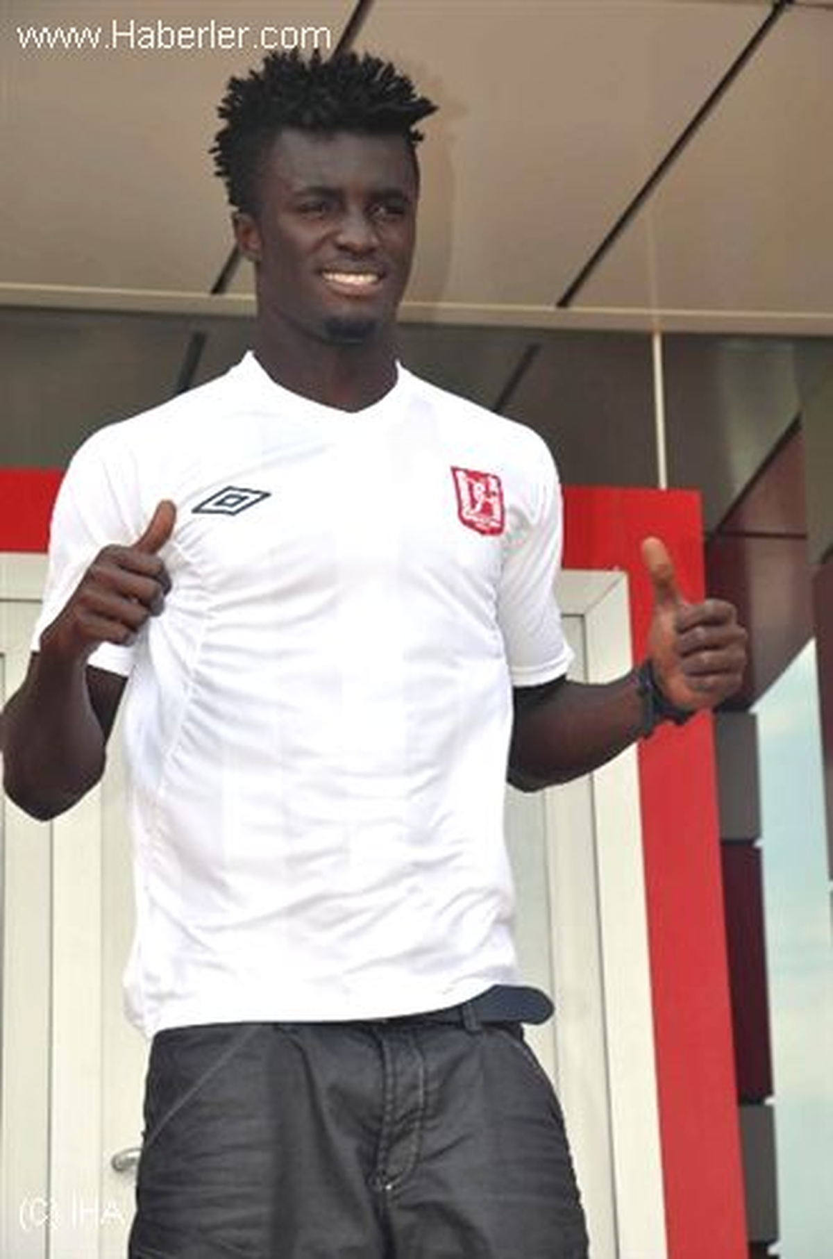 Balıkesirspor Karıkarı ile Anlaştı