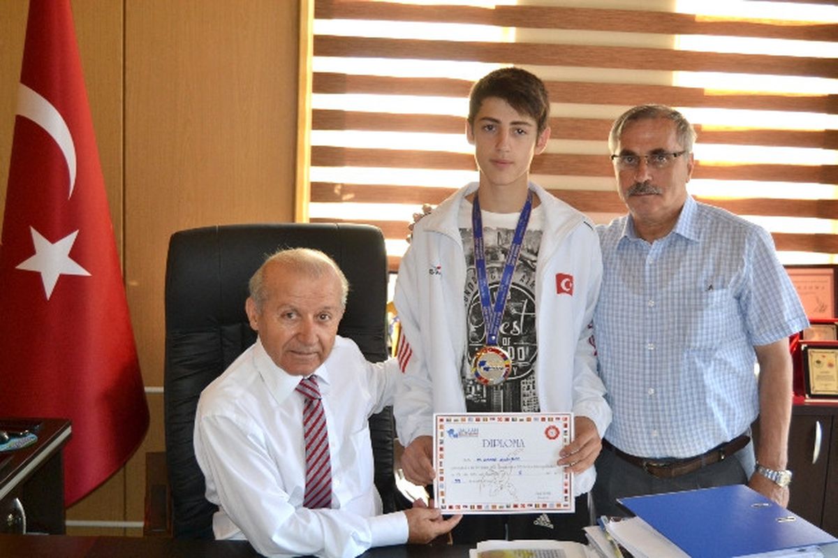 Başarılı Judocuyu Başkanı İrtem Ödüllendirdi