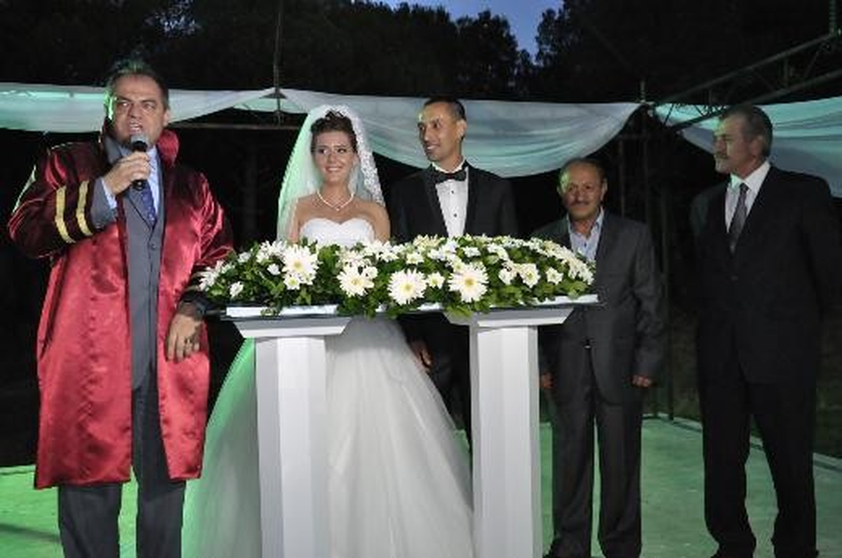 Başkan Dalgıç, Okutan Çiftinin Nikahını Kıydı