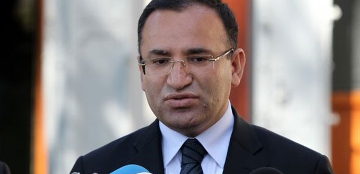 Bekir Bozdağ\'dan \'Umre\' Telefonu