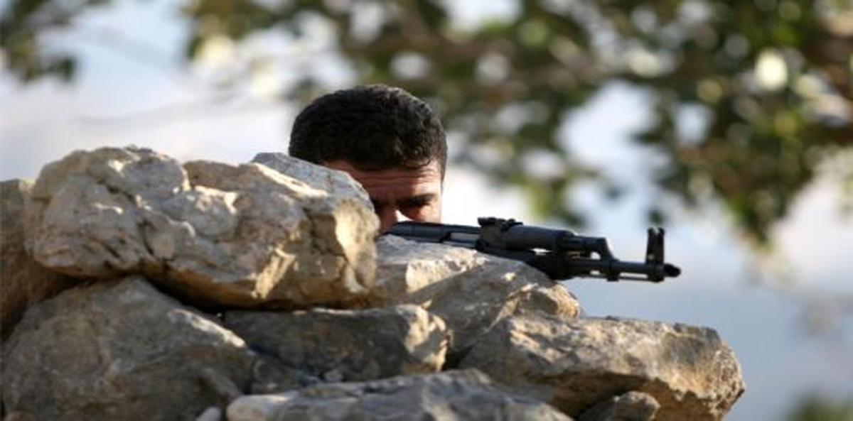 Bitlis\'te PKK\'lılar 3 Kepçe Operatörünü Kaçırdı