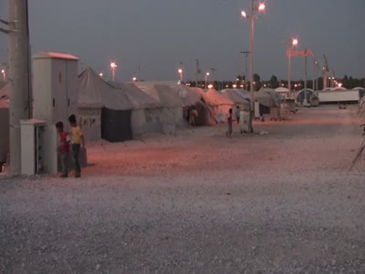 Çadır Kentte İftar Açan Suriyeliler Sıcaktan Şikayet Etti