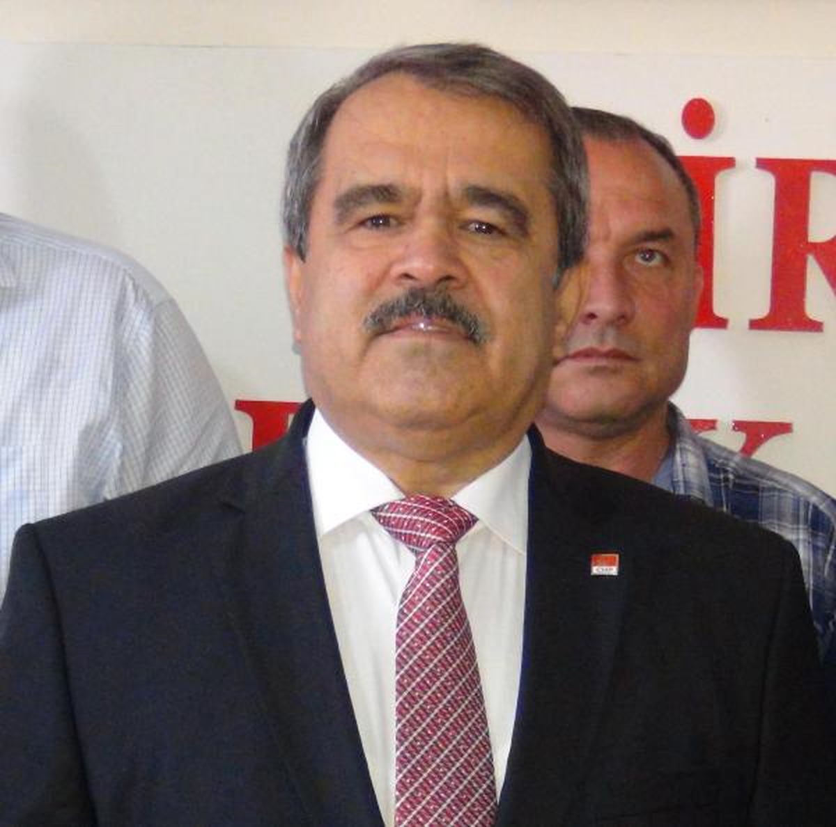 İl Başkanından Adaylık İstifası