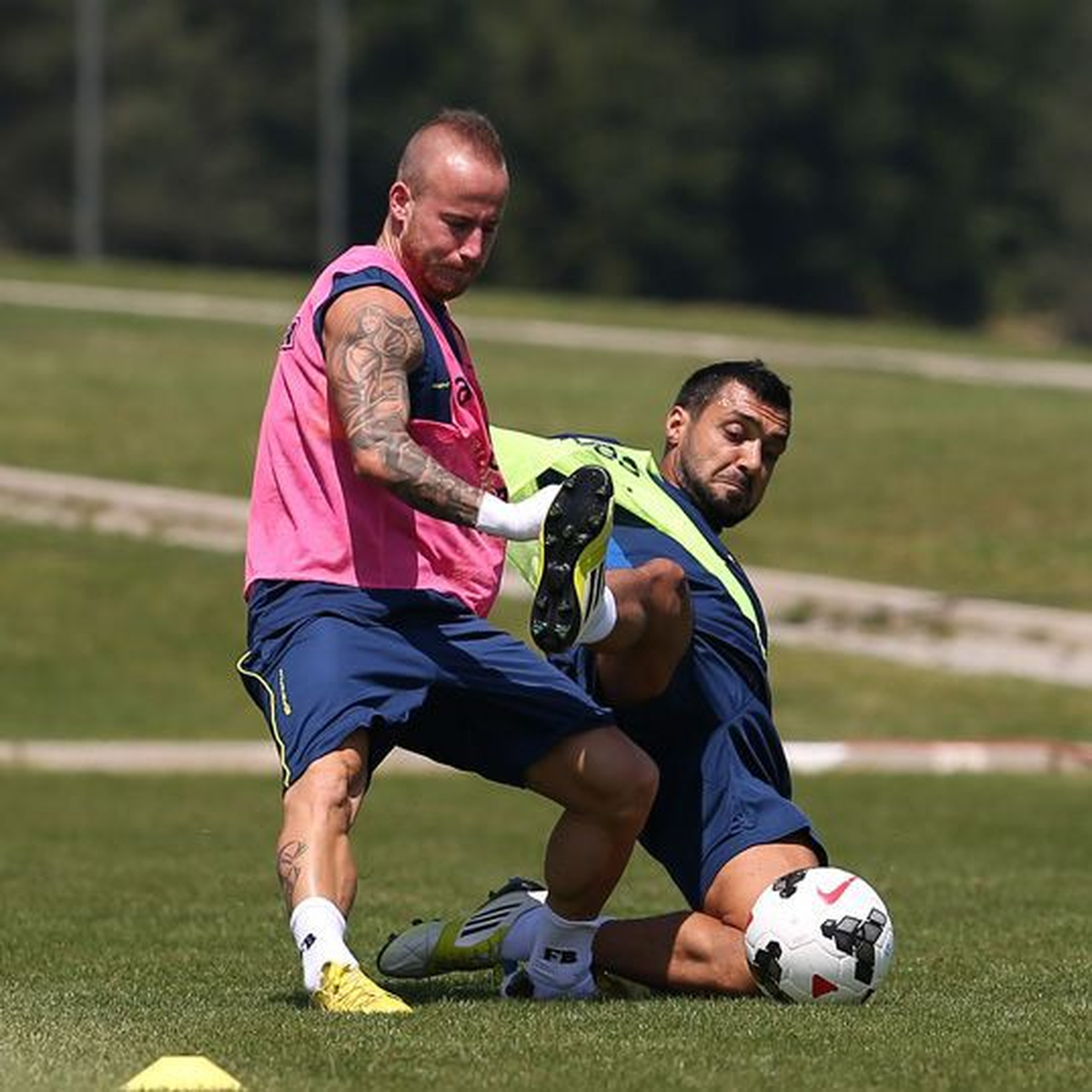 Fenerbahçe\'de Yeni Sezon Hazırlıkları Sürüyor
