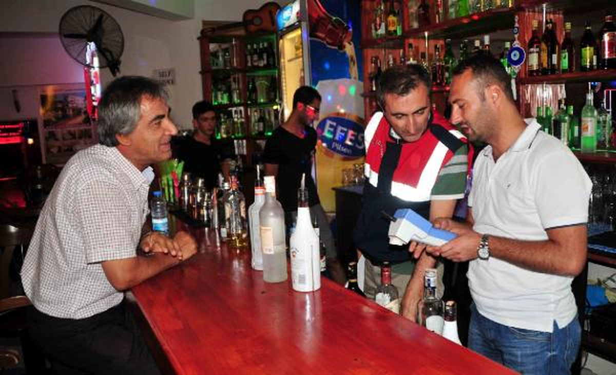 Fethiye\'de Barlara Sahte İçki Baskını