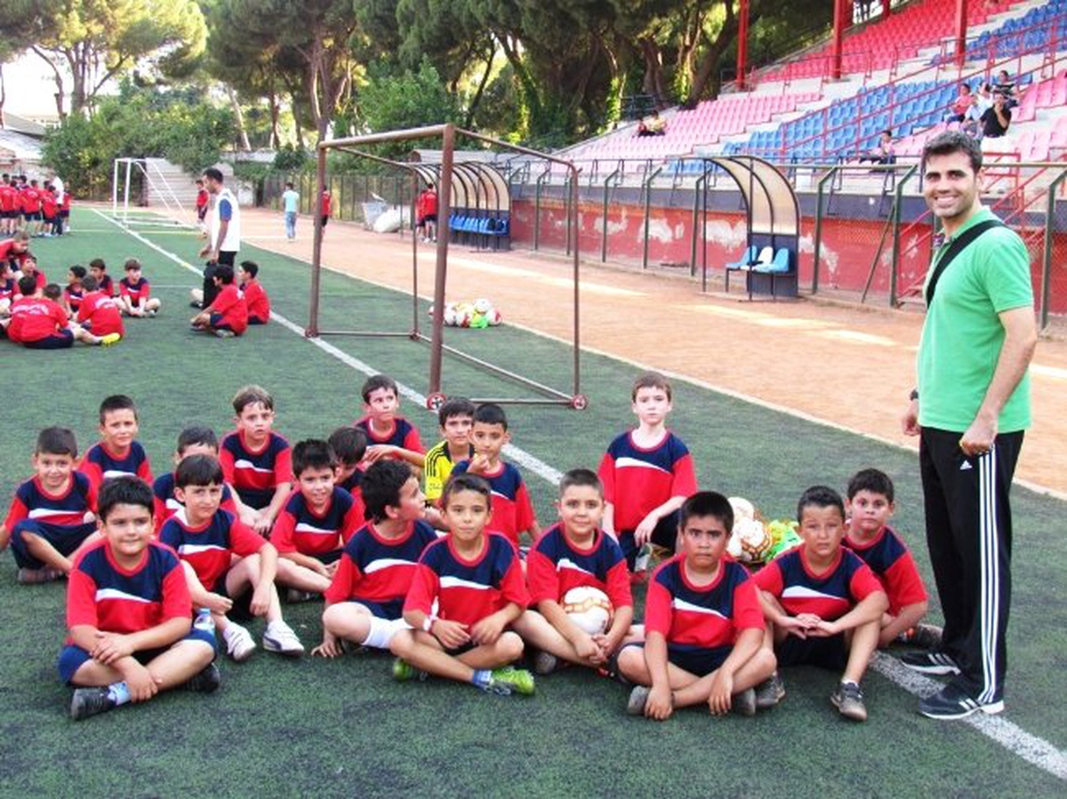 Futbol Yaz Okulu\'nda Sıcağa Rağmen Yoğun Mesai