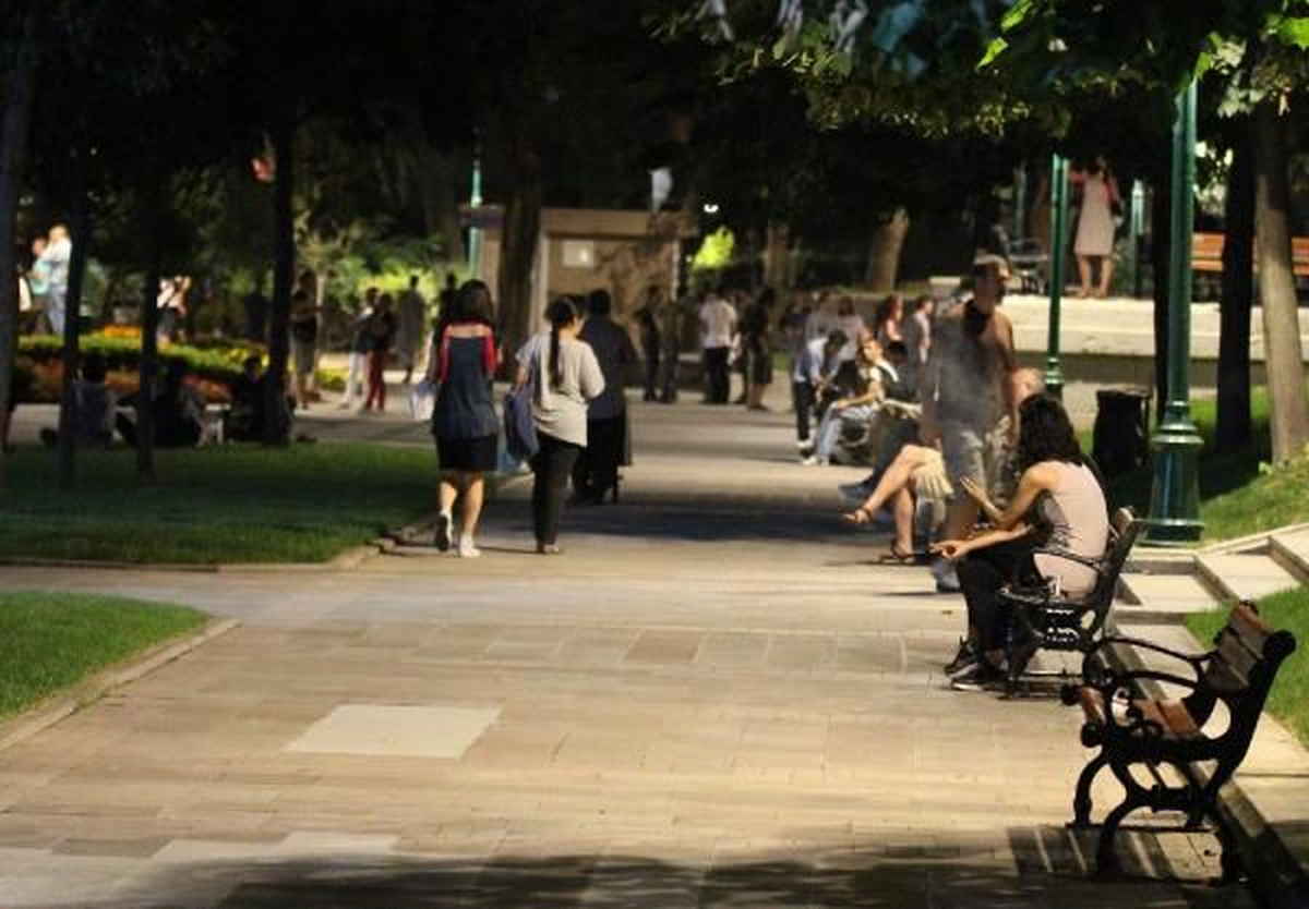 Gezi Parkı Geç Saatlerde Tekrar Açıldı