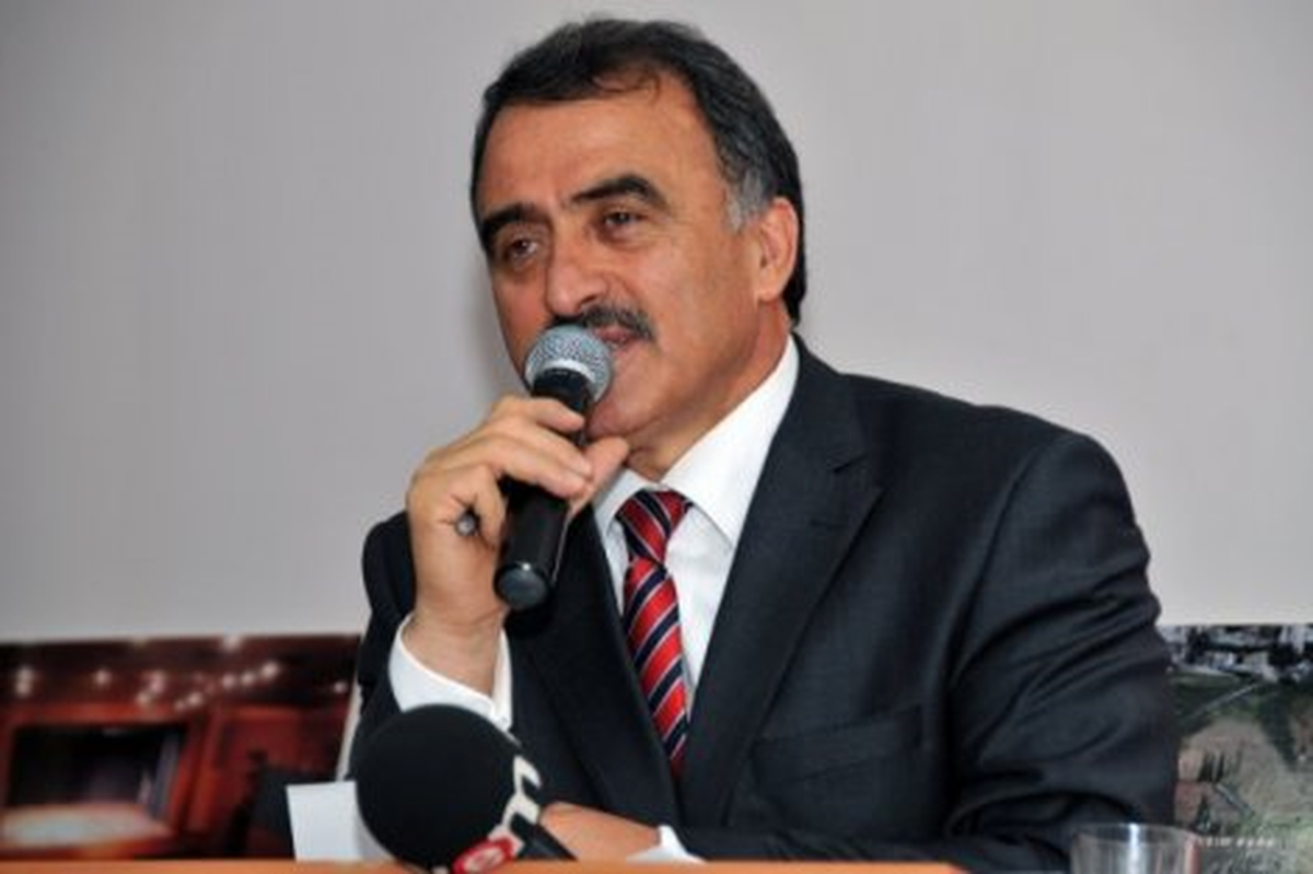 Gümüşhane Belediye Başkanı Canlı."Ramazan Ayı, İhmal Ettiğimiz Bir Takım Değerlerimizi Hatırlamak...