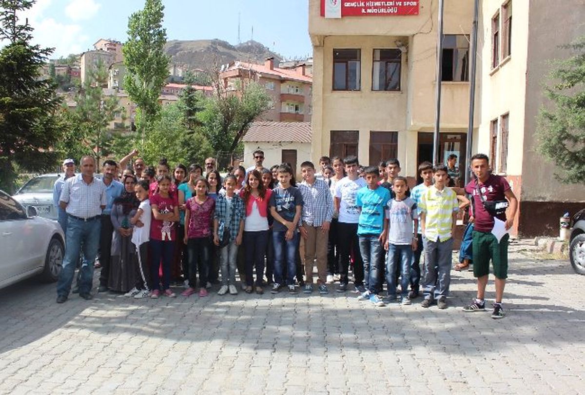 Hakkarili Gençler Türkiye\'yi Geziyor