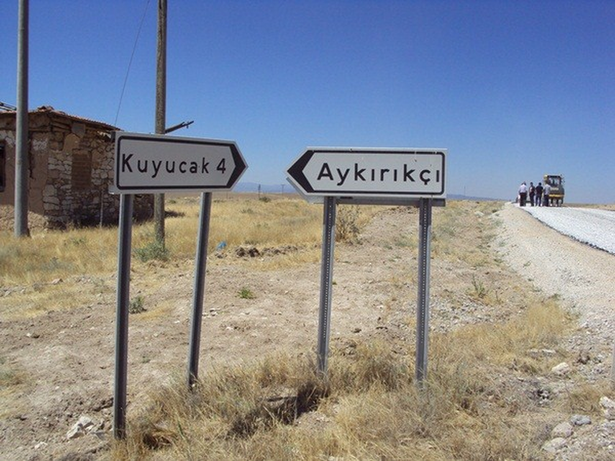 Kaymakam Sayılır Asfalt Çalışmalarını İnceledi