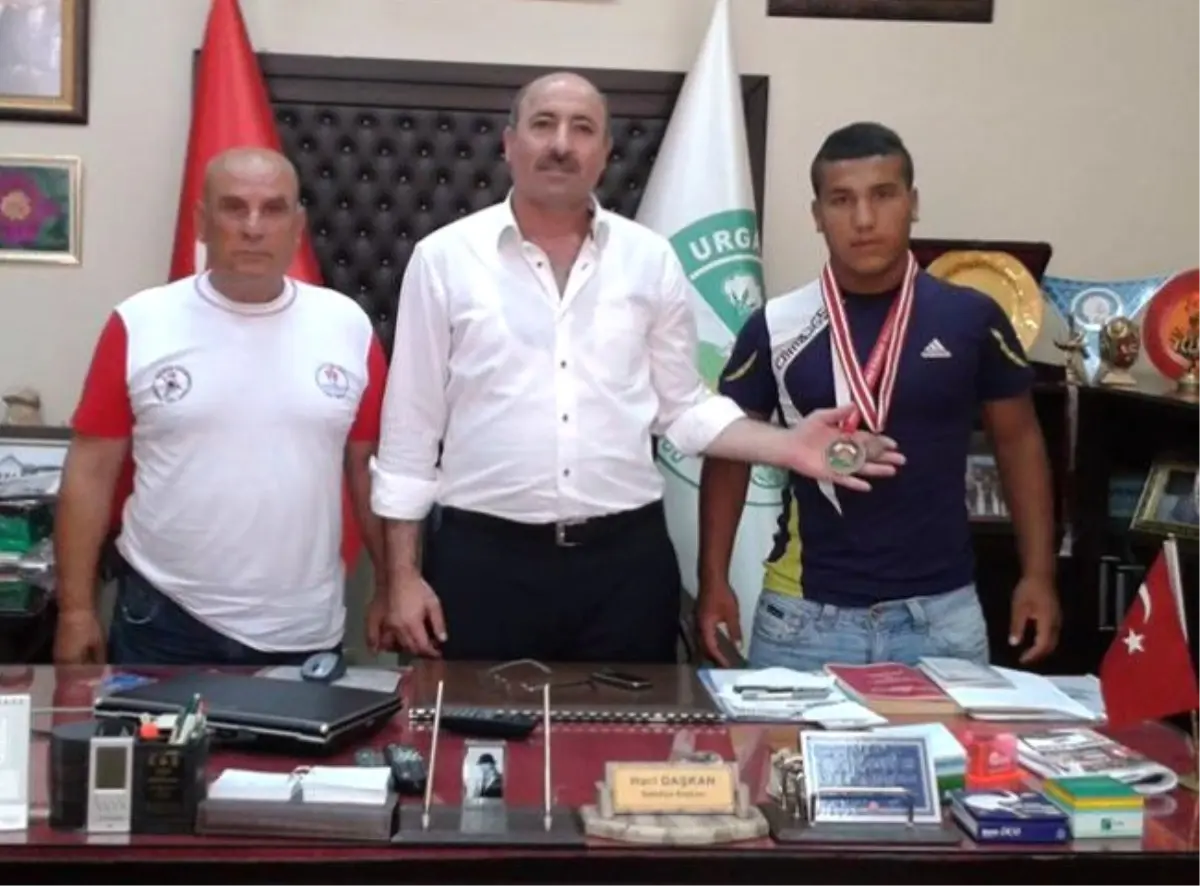 Kırkpınar\'dan Urganlı\'ya Madalya