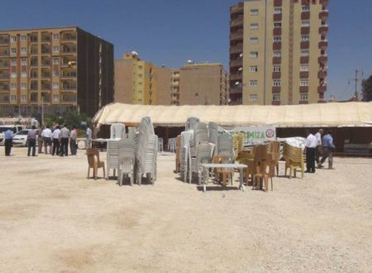 Kızıltepe Belediyesi İftar Çadırı Kurdu