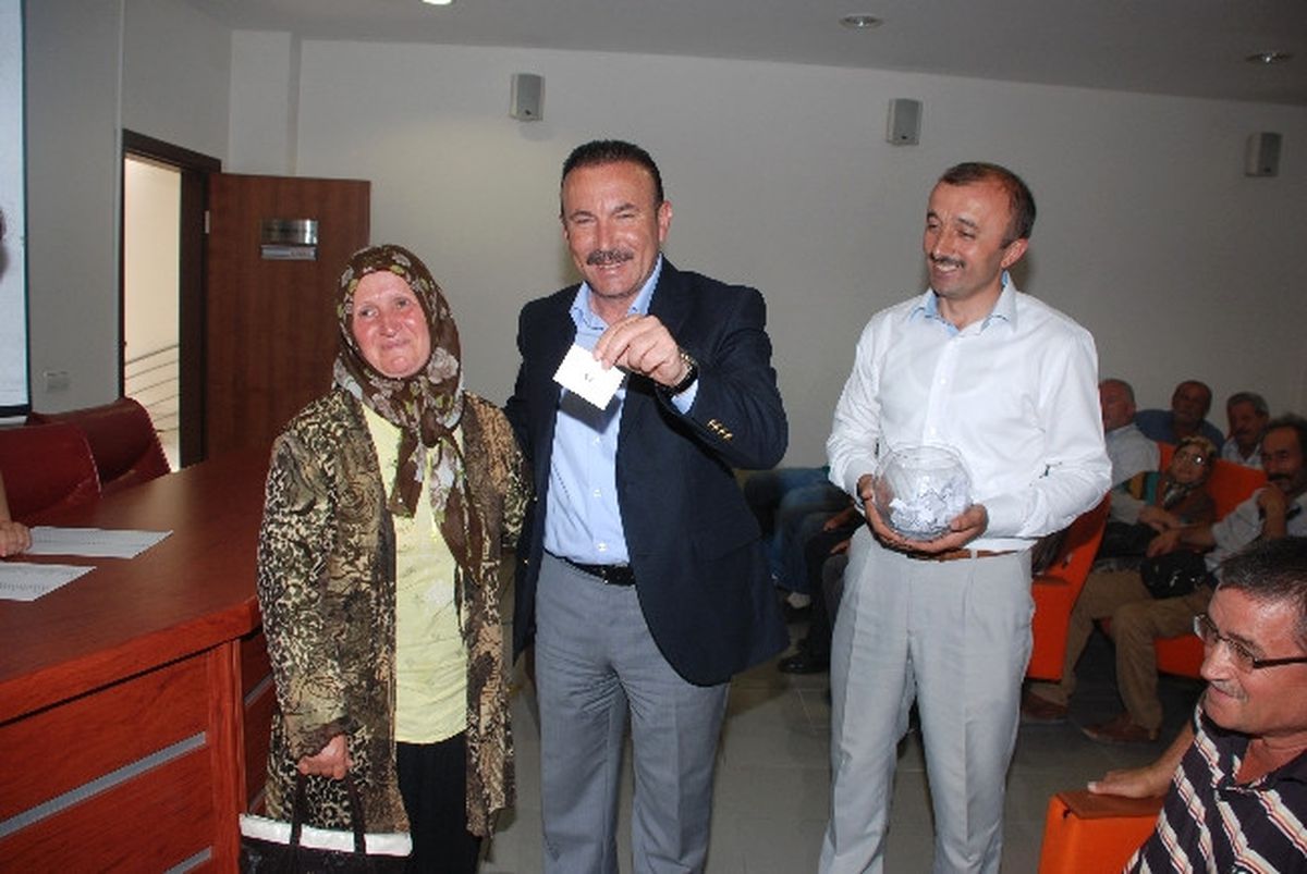 Köylü Pazarı İçin Kura Çekildi