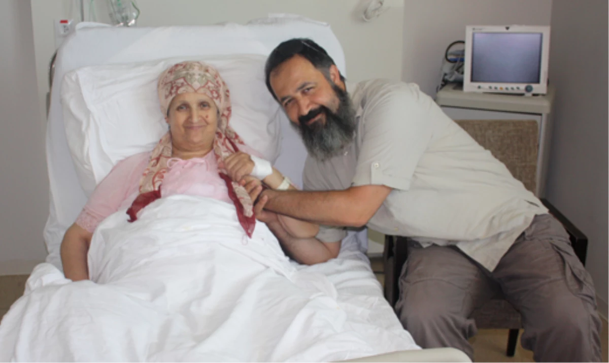 "Lütfü Paşa" Mehmet Özgür\'ün Annesi Sağlığına Kavuştu