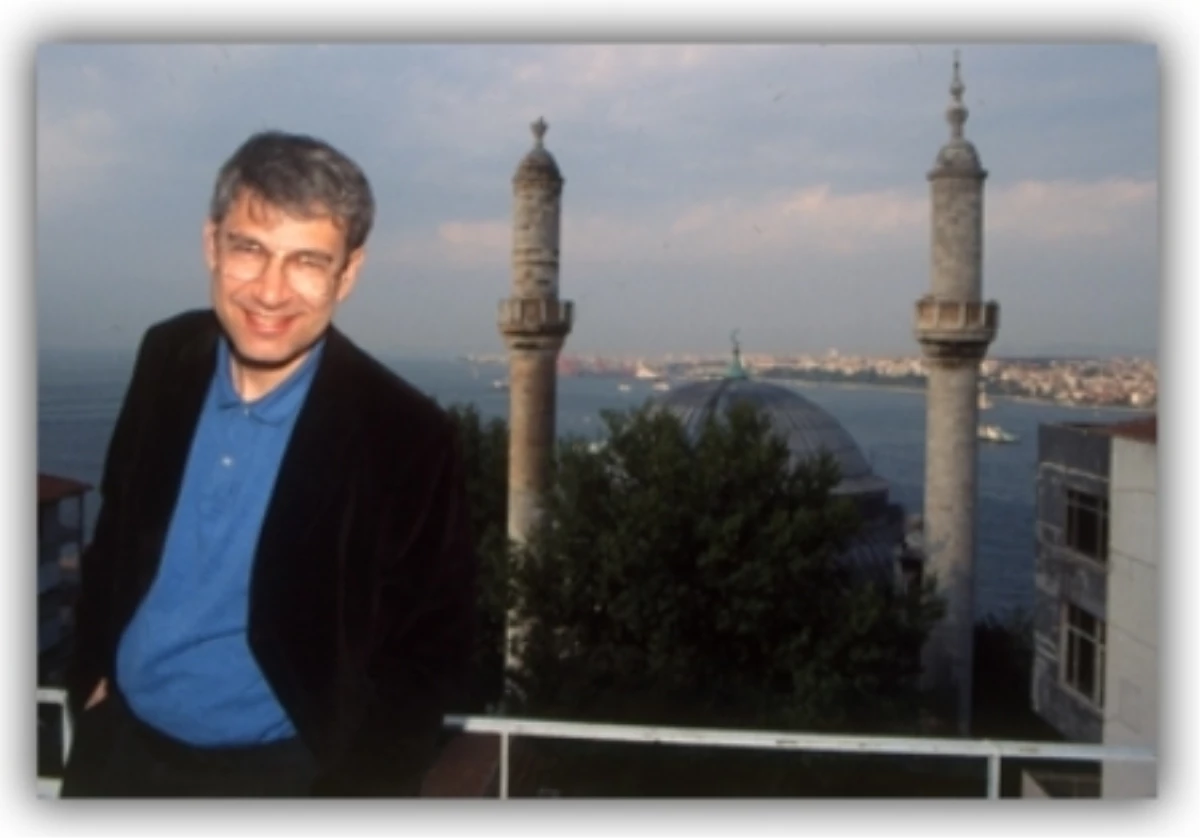 Nobel Ödüllü Yazar Orhan Pamuk, Yapı Kredi Yayınları\'nda