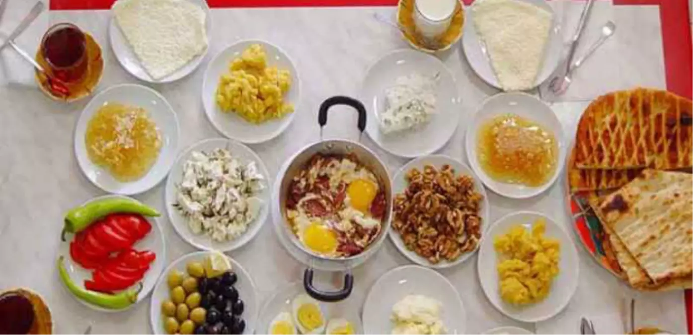 Protein İçeriği Yüksek Besinler Tok Tutuyor