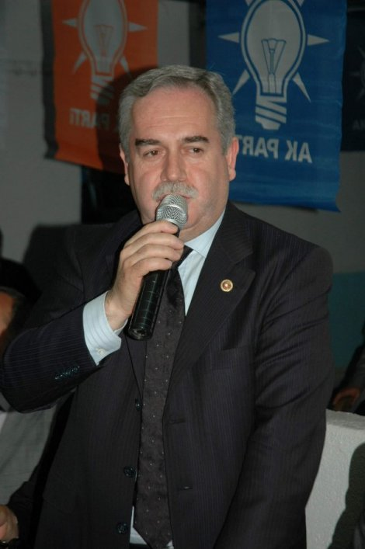 Soma\'ya Fakülte Talebi