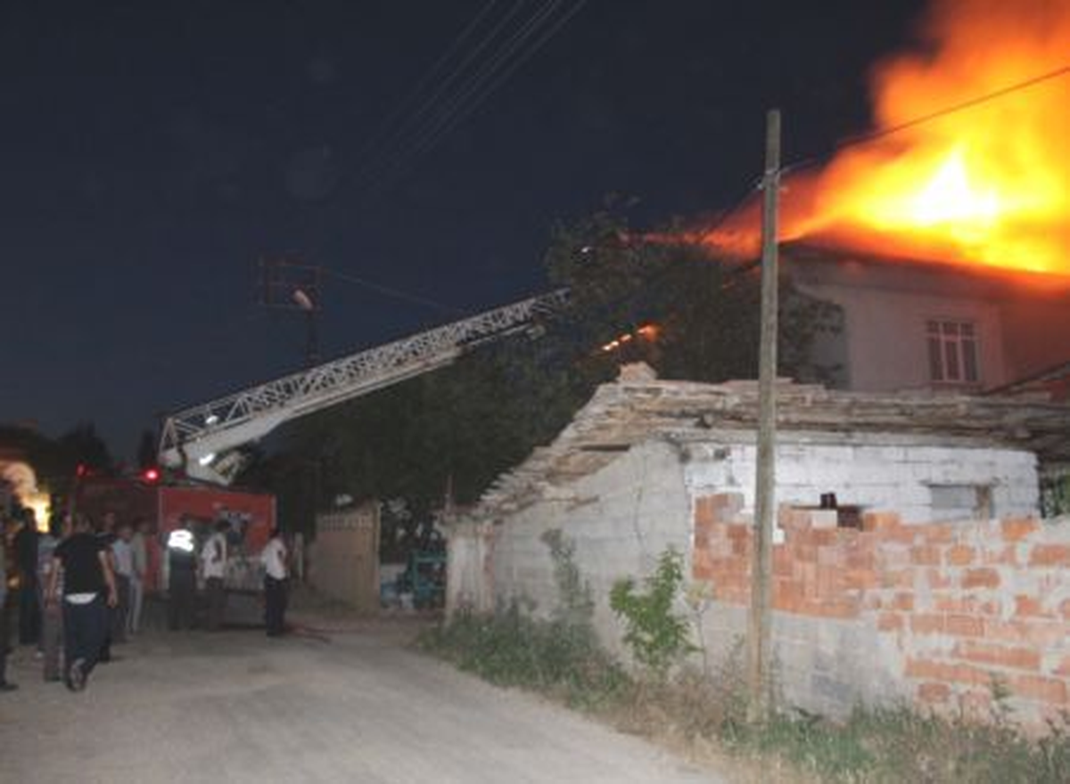 Suluova\'da Samanlık Yangını