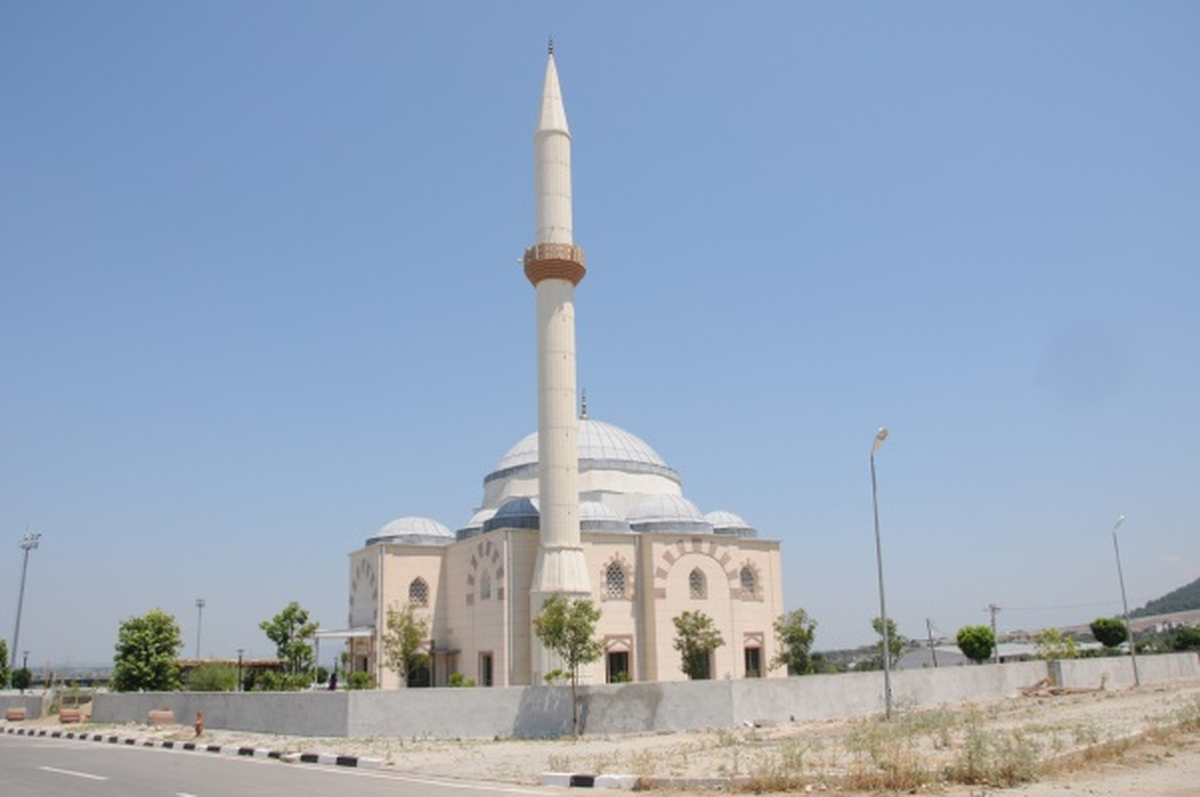 Tevhid Camii\'ne Çevre Düzenlemesi
