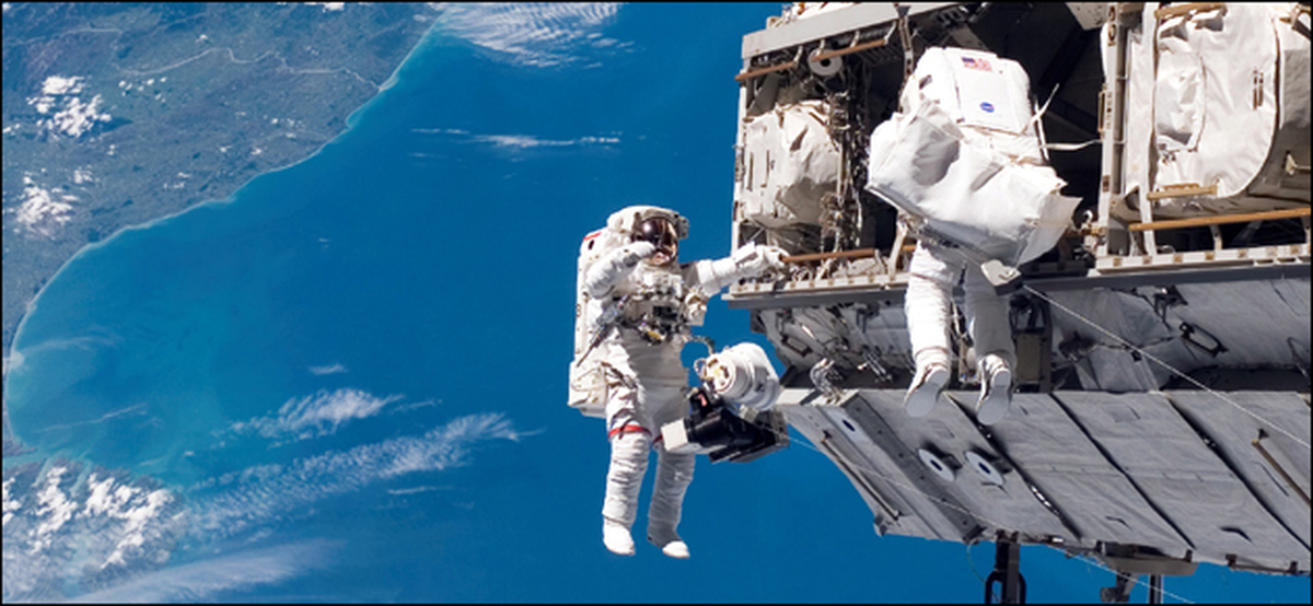 Astronotlar Bakım İçin Uzay Yürüyüşüne Çıktı