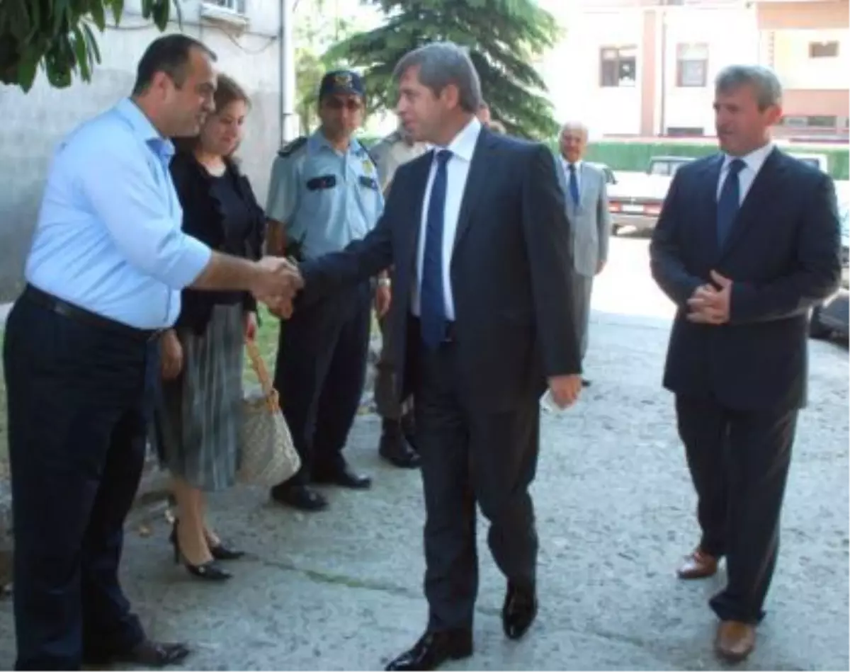 Vali Çınar\'dan Borsaya Ziyaret